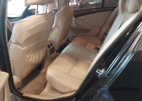 2008 BMW 528I из США, поврежденный, VIN WBANU53528CT03030